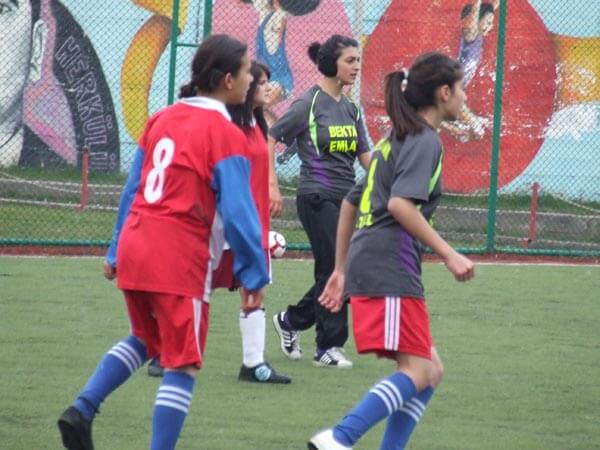 Dünya Kadınlar Günü Bayanlar Müsabakası